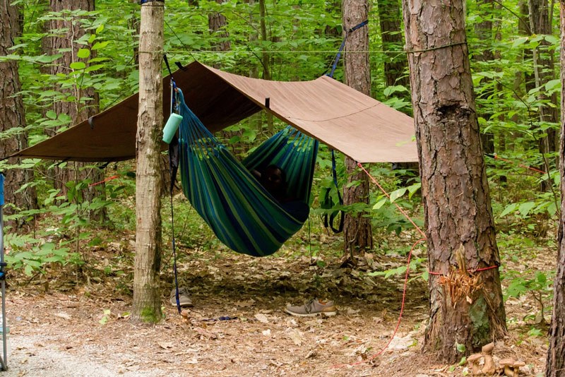 How to hang a tarp for Shade