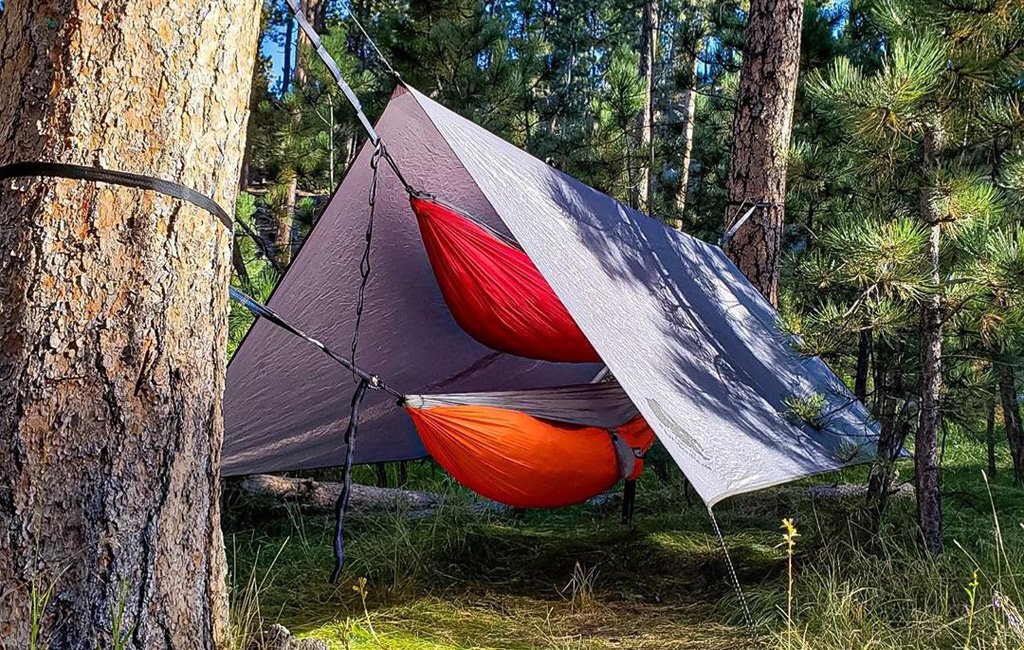 Other things to consider on how to hang a tarp over a tent