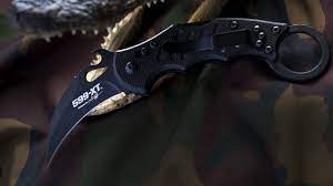 How to Choose the Right Folding Karambit Knife for You