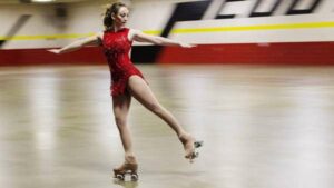 Common mistakes when learning how to spin on ice skate