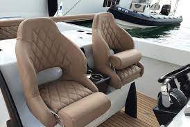 How to Take Apart Boat Seats in Order to Reupholster Them