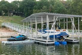 The following are five helpful tips for loading watercraft into a boat lift and positioning them properly