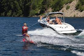 What is the maximum number of hours spent on a boat?